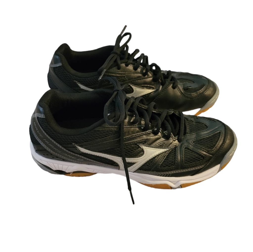 Mizuno Wave Hurricane 2 Athletic Sneakers Mizuno Wave Hurricane 2 Athletic Sneakers